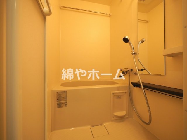 バス・シャワールーム　お風呂で日々の疲れを落としましょう