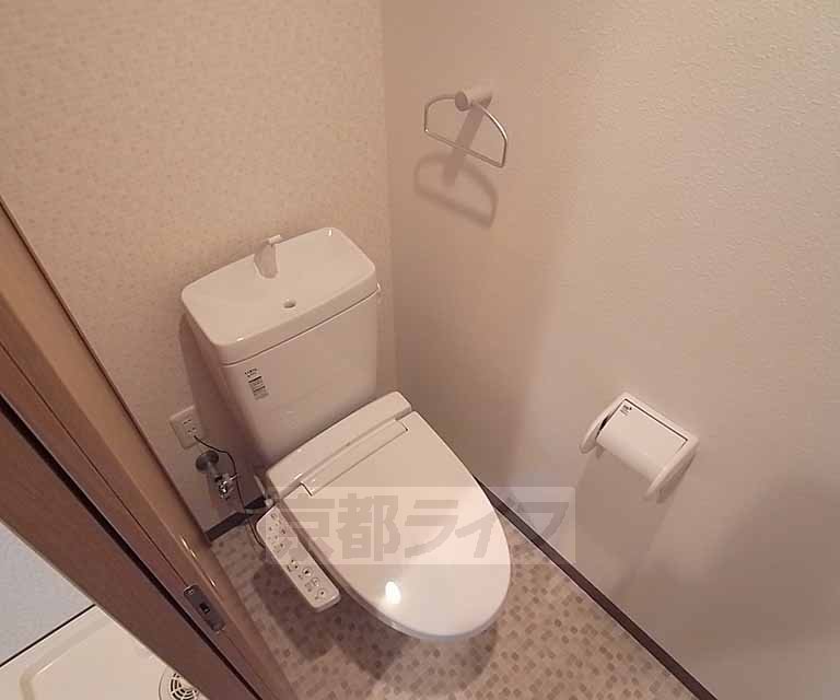 トイレ　清潔感のあるトイレです。