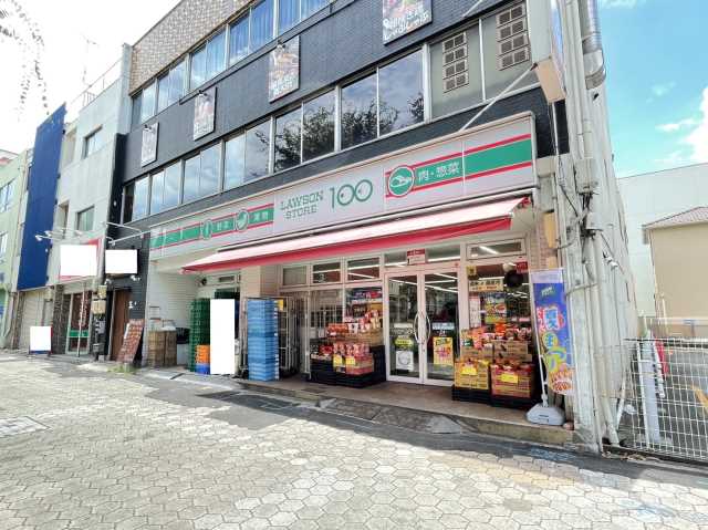 コンビニ　ローソンストア１００（コンビニ）まで208m