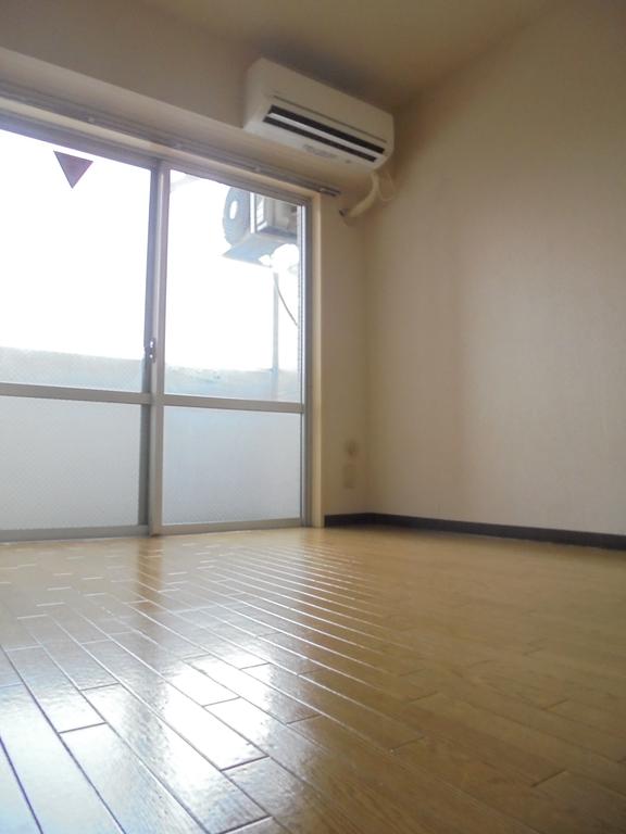居室・リビング　※別部屋参考写真☆分譲賃貸マンション☆