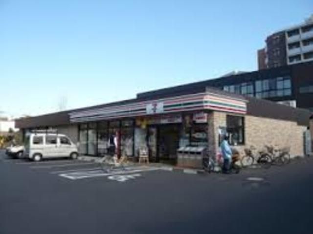 コンビニ　セブンイレブン八王子松木北店（コンビニ）まで10m