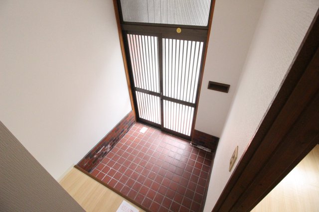 南小阪合町5丁目 戸建ての玄関写真