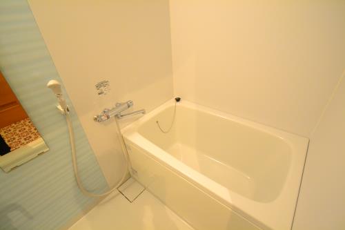 バス・シャワールーム　※同物件別部屋参考写真