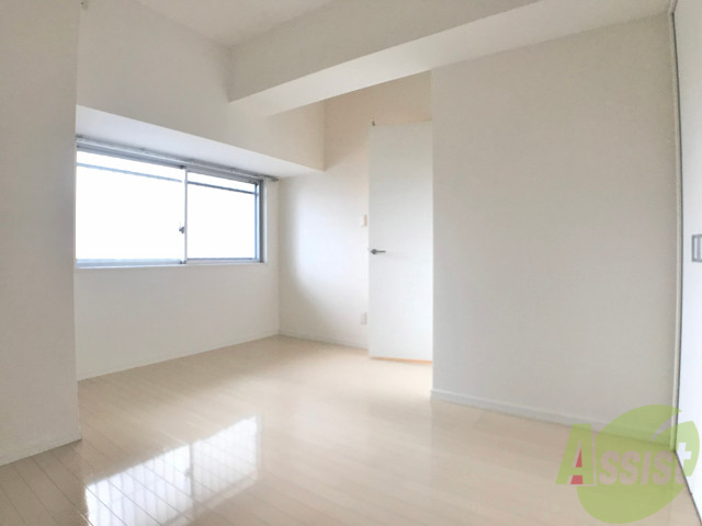 その他部屋・スペース　白を基調とした清潔感あふれるお部屋ですよ。