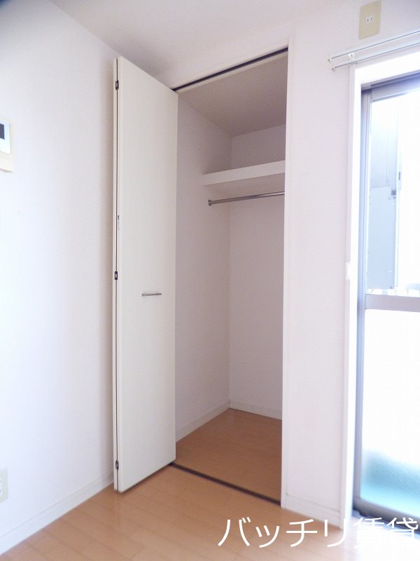 収納　同型タイプの為、現状を優先致します。
