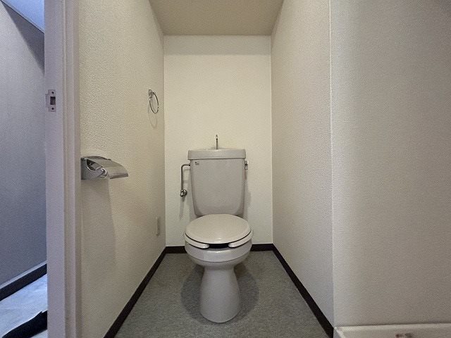 トイレ　同タイプ別室参考写真