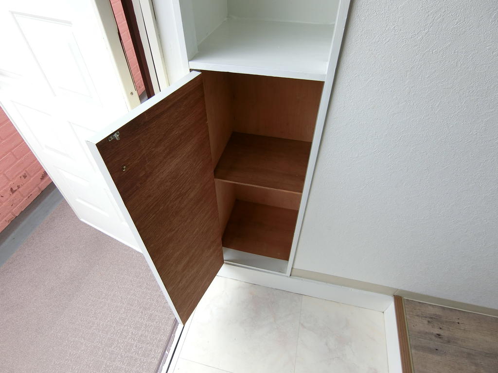 玄関　下駄箱