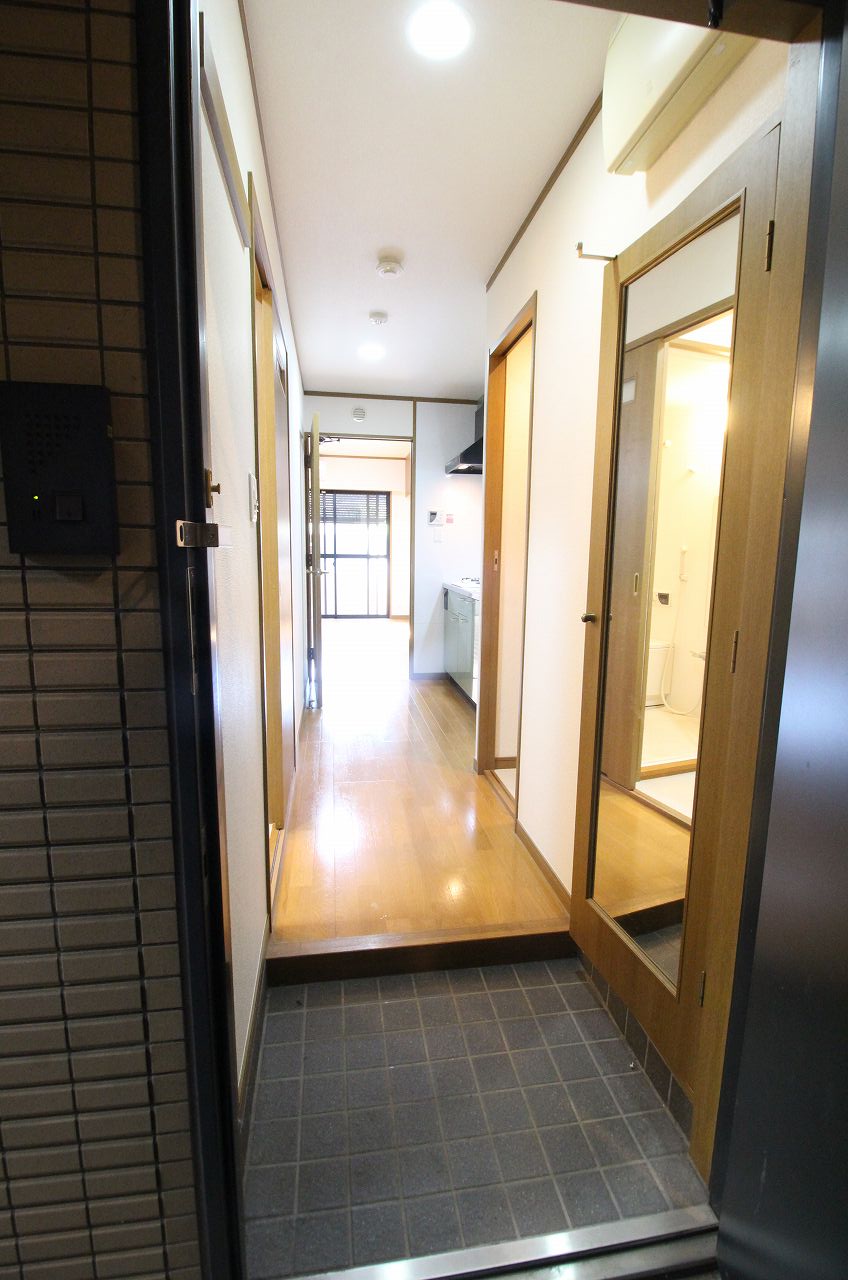 玄関　別の部屋の写真です