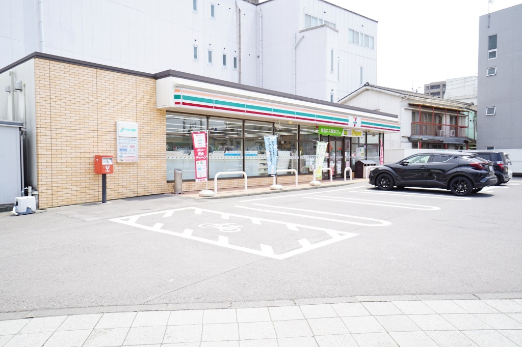 コンビニ　セブンイレブン 鹿児島武1丁目店（コンビニ）まで246m