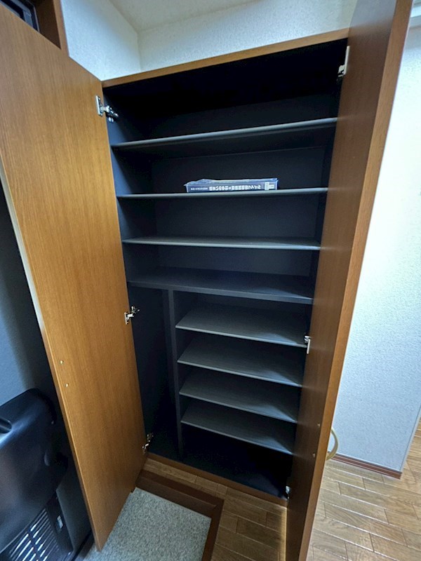 収納　別部屋参考写真となります。