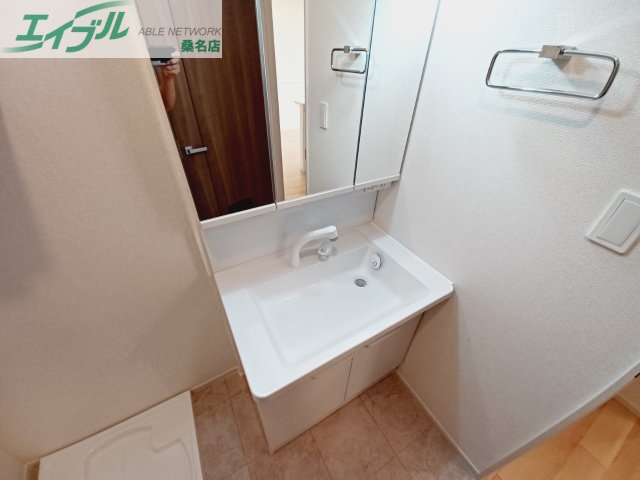 洗面設備　反転タイプ参考写真