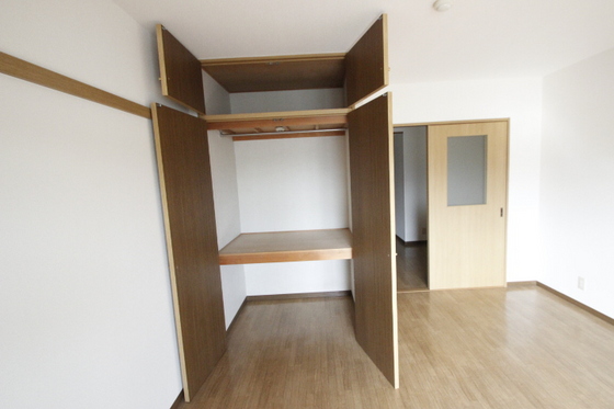 収納　※別部屋の写真です