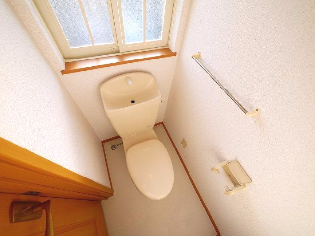 トイレ　ゆったりとした空間のトイレです