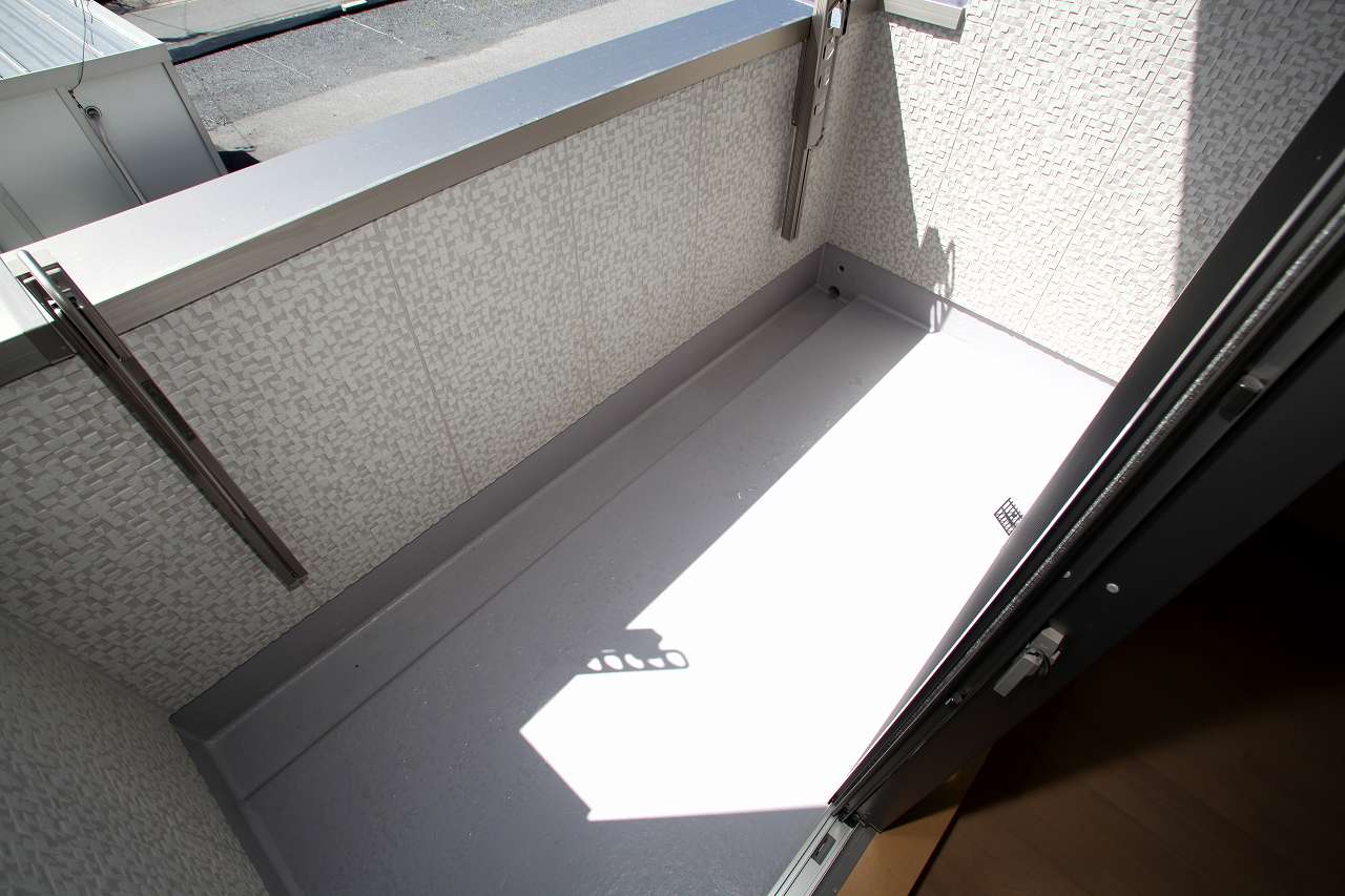 バルコニー　陽当たり良好なバルコニーです