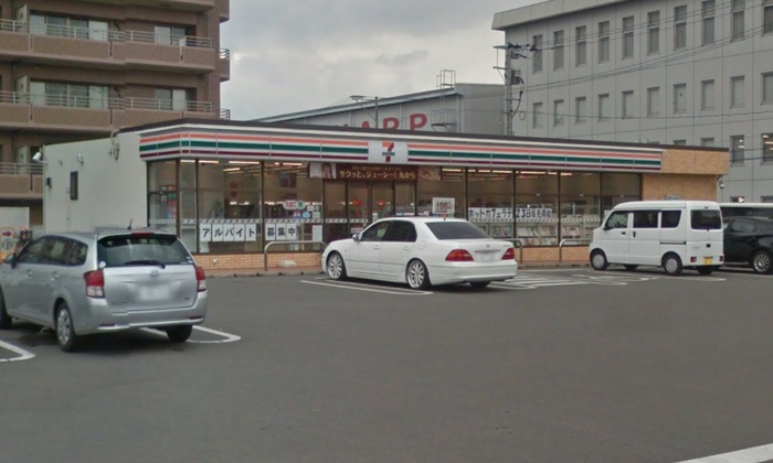 コンビニ　セブンイレブン博多井相田2丁目店（コンビニ）まで201m