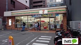 コンビニ　セブンイレブン大阪京町堀１丁目店（コンビニ）まで110m