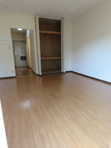 居室・リビング　※同型タイプの参考写真となります。