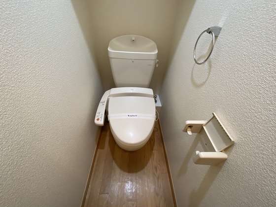 トイレ　※別部屋の写真です