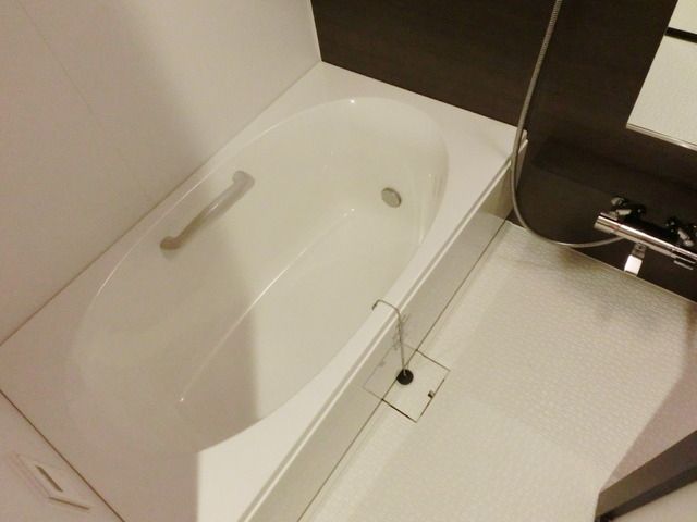 バス・シャワールーム　★ゆったりサイズのフルオートバスです★