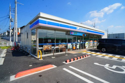 コンビニ　ローソン 木津川城山台店（コンビニ）まで946m