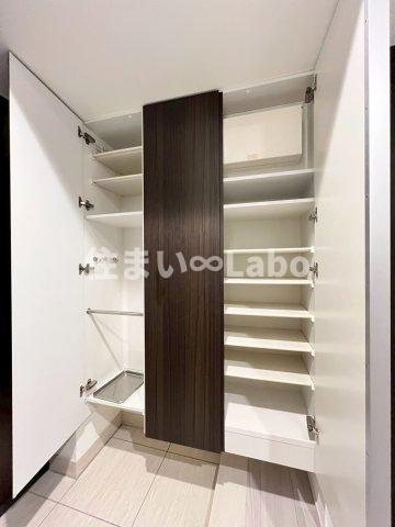 玄関　同建物別部屋参考写真