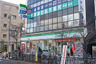 コンビニ　ファミリーマート 芦屋呉川町店（コンビニ）まで330m