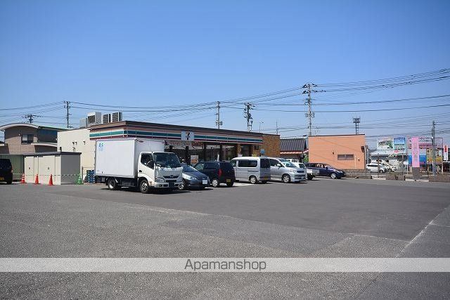 コンビニ　セブンイレブン（コンビニ）まで900m