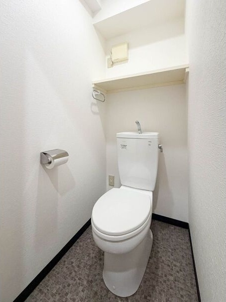 トイレ　清潔感のあるトイレです