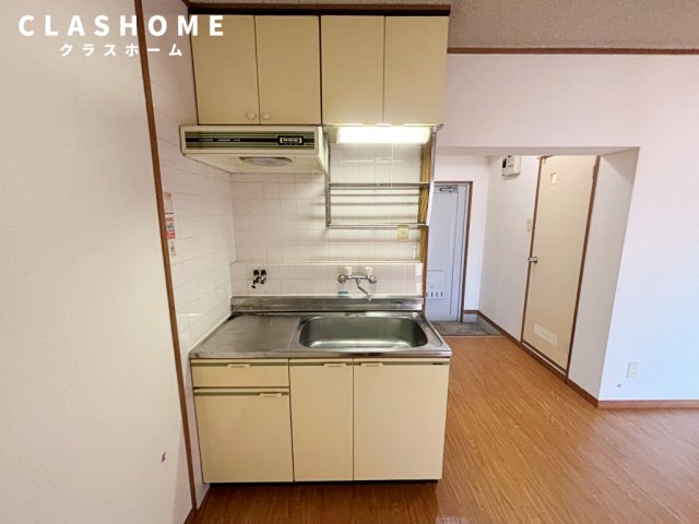 キッチン　同物件の別部屋になります。