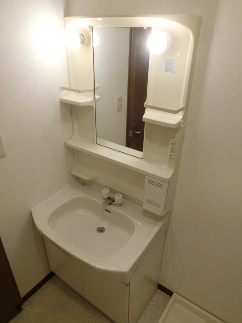 洗面設備　独立洗面必須ですね