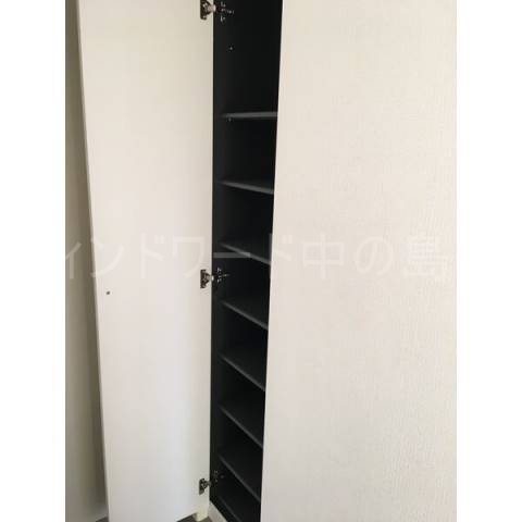 玄関　詳細は、ウィンドワード中の島店までご相談下さい。