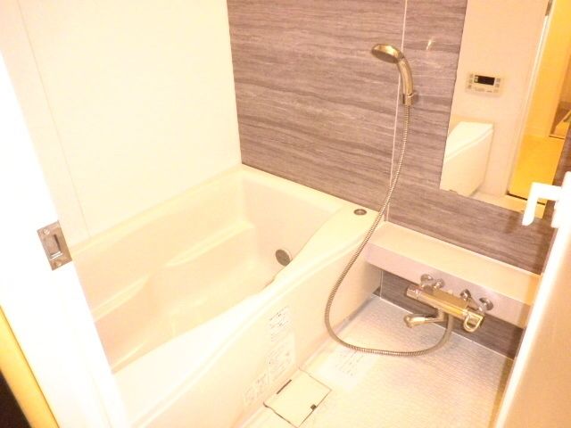 バス・シャワールーム　※同物件他部屋参考写真