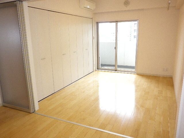 居室・リビング　※同物件他部屋参考写真