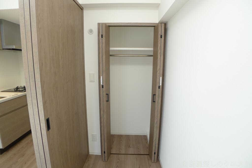 収納　部屋によってカラータイプことなります。