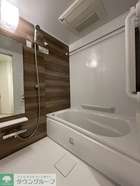 バス・シャワールーム　※写真は同タイプ住戸です。