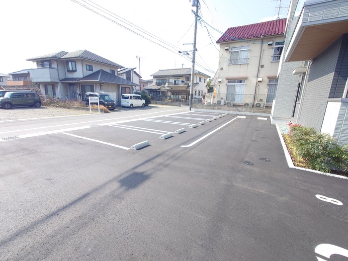 駐車場　駐車場