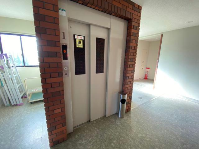 エントランス　エントランス部分