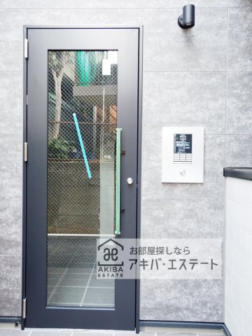エントランス　※同一仕様写真