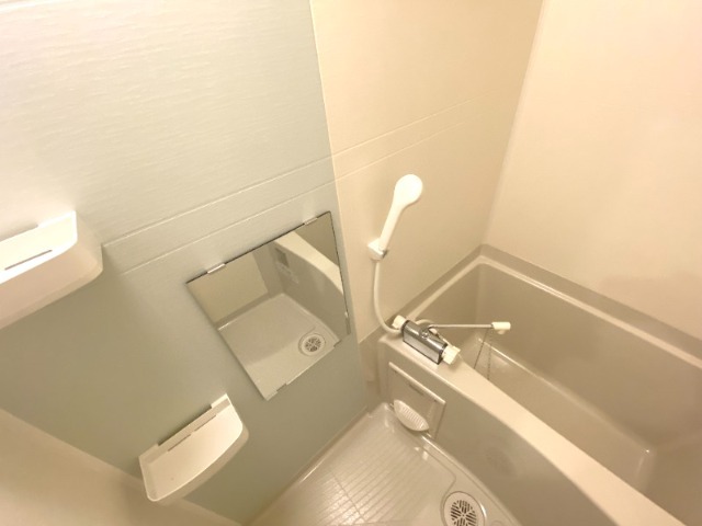 バス・シャワールーム　大変綺麗です。