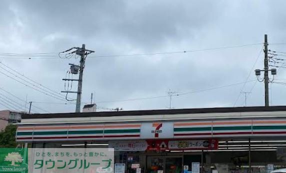 コンビニ　セブンイレブン行田忍1丁目店（コンビニ）まで1000m