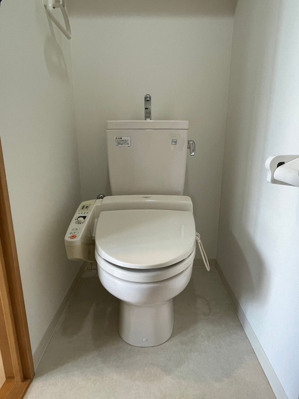トイレ　※別部屋参考写真