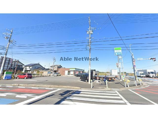 コンビニ　ファミリーマート安城大岡町店（コンビニ）まで633m
