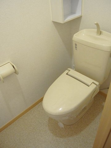 トイレ　落ち着いたトイレです