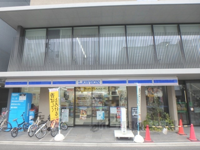 コンビニ　ローソン西院西店（コンビニ）まで200m