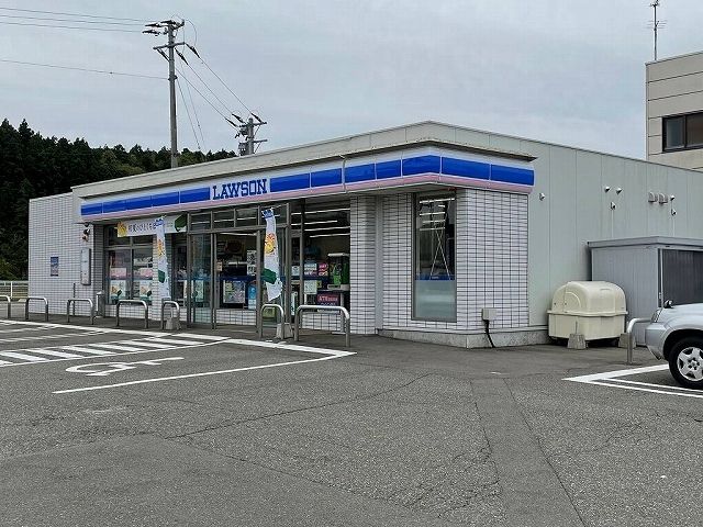 コンビニ　ローソン（コンビニ）まで900m