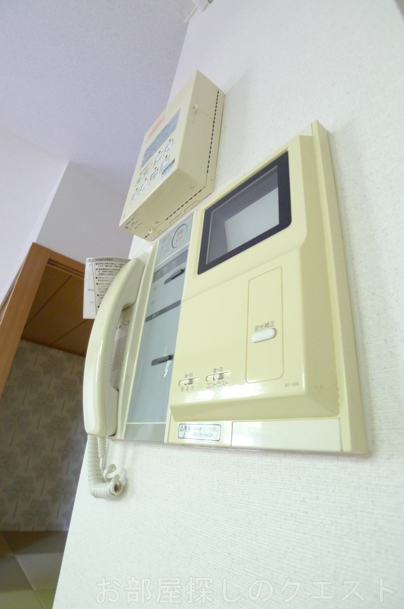 セキュリティ　（写真は同タイプ反転）