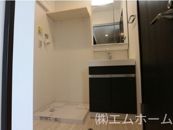 洗面設備　脱衣所　独立洗面化粧台