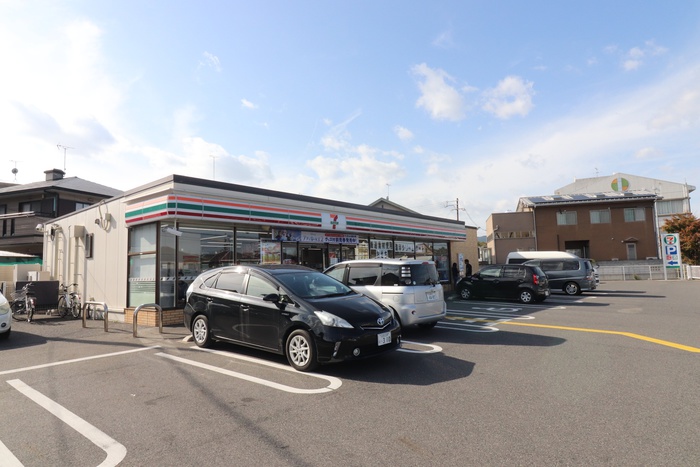 コンビニ　セブンイレブン瀬田西（コンビニ）まで600m