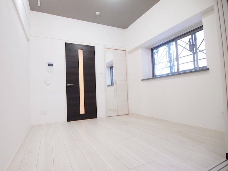 居室・リビング　角部屋で明るく開放感があります