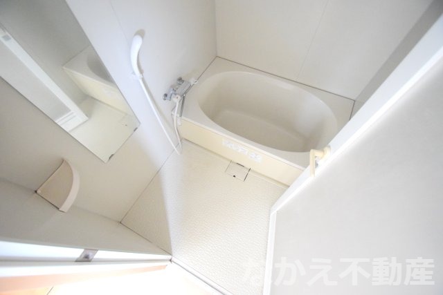 バス・シャワールーム　お風呂で日々の疲れを落としましょう